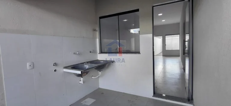 Imagem CASA RESIDENCIAL em PARA DE MINAS - MG, IPÊS