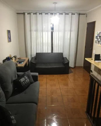 Imagem Sobrado de 2 Dormitórios + Escritório e Edícula