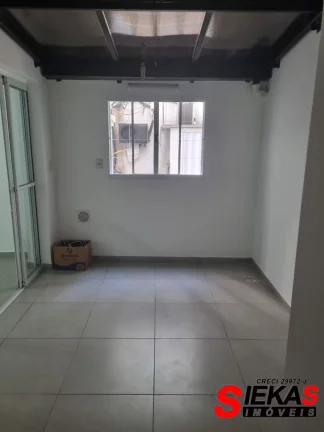 Imagem Sala comercial para locação no Tatuapé, São Paulo-SP: 2 salas, 2 banheiros, 25m² de área.
