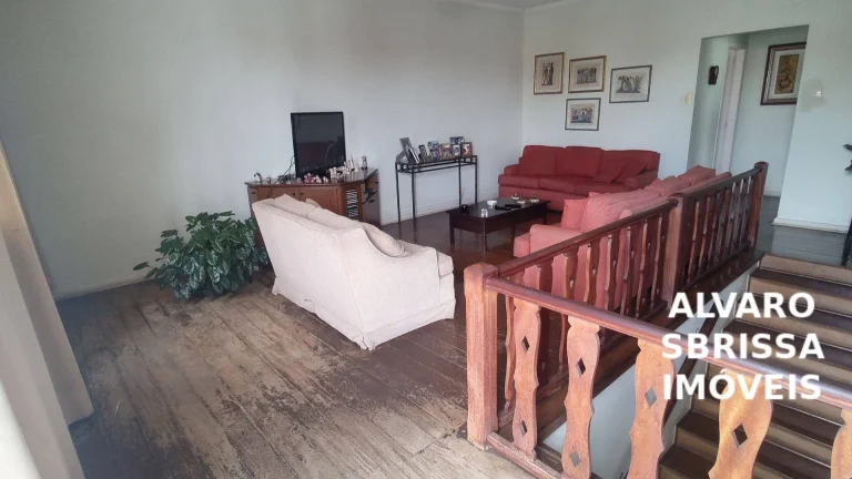 Imagem Casa com 2 Suítes, Piscina e Salão Comercial no coração de Itu/SP