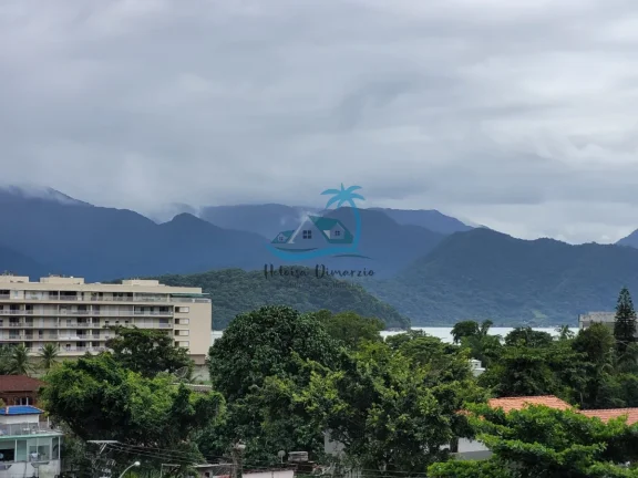 Imagem Vendo excelente apartamento à 250 metros da orla de Itaguá em Ubatuba.