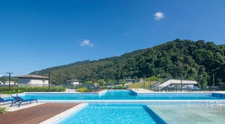 Imagem Lindo apartamento mobiliado na praia Grande em Ubatuba perto da praia!