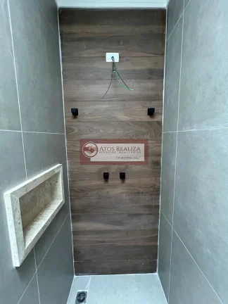 Imagem Chegou a sua Oportunidade de comprar seu Imóvel Vendo Sobrado (esquina) na vila Gea, com 2 Dormitórios, sendo 2 suítes, 2 vagas Paralelas, Lavabo, Infraestrutura para Ar Condicionado e Agua Quente, R$ 650.000 Valor de Oportunidade.