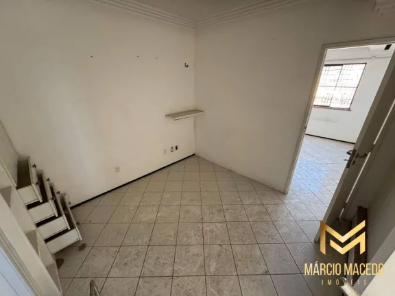 Imagem Casa com 7 dormitórios à venda, 641 m² por R$ 895.000,00 - São João Do Tauape - Fortaleza/CE