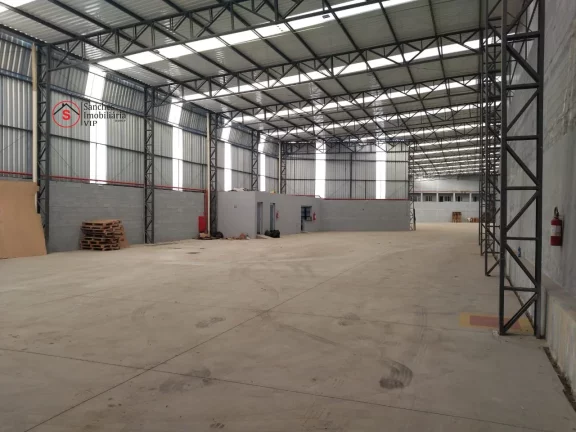 Imagem GALPÃO INDUSTRIAL PARA ALUGAR COM 2.000 METROS. NOVO, NA RODOVIA FERNÃO DIAS, PRÓXIMO A VILA GALVÃO. FÁCIL ACESSO PELO RODOANEL NORTE.