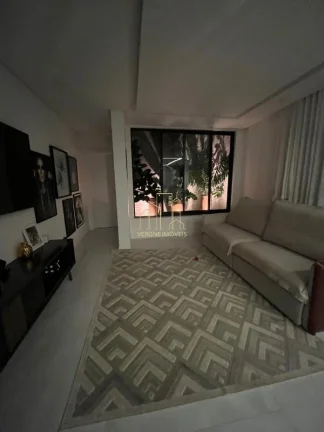 Imagem Oportunidade ? Casa de Alto Padrão à Venda em Alphaville 2, Salvador
