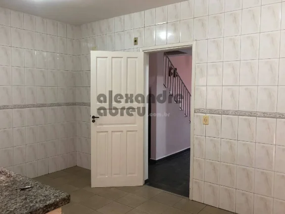 Imagem Sobrado com 3 dormitórios 2 vagas a venda no Jabaquara.