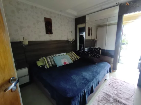 Imagem Triplex para Venda em Curitiba, Sitio Cercado, 3 dormitórios, 2 suítes, 3 banheiros, 2 vagas