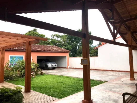 Imagem Linda casa às venda ou locação no centro de Iguape/SP