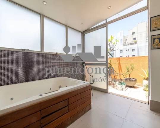 Imagem Cobertura Duplex reformada em Perdizes com 3 quartos e 1 vaga, 312m²