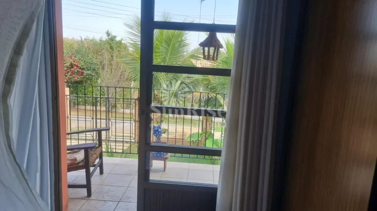 Imagem Chácara à venda no condomínio Haras Pavão com 3 quartos e 4 vagas 200 m² por R$ 800.000,00 - Araçoiaba da Serra/SP