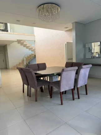 Imagem Casa alto padrão com 4 suítes 2 dormitórios e 4 vagas na garagem no Jardim riva