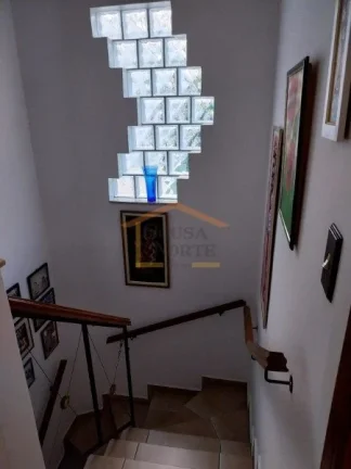 Imagem Casa em Condomínio fechado, 93m², 2 dormitórios, sala para 2 ambientes, 2 banheiros, sendo 1 lava...