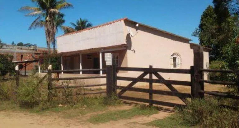 Imagem VENDE-SEE UM SITIO EM MACAÉ RJ. ATERRADO DO IMBURO.160.000M2