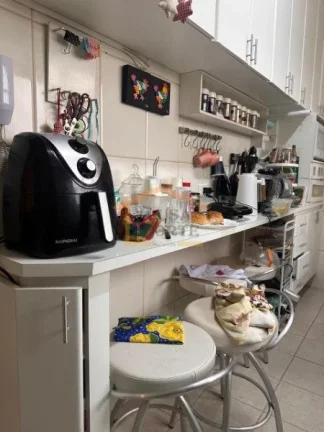 Imagem Apartamento, 3 dormitórios, sendo 1 suíte, sala para 2 ambientes, cozinha com armários, área de ...