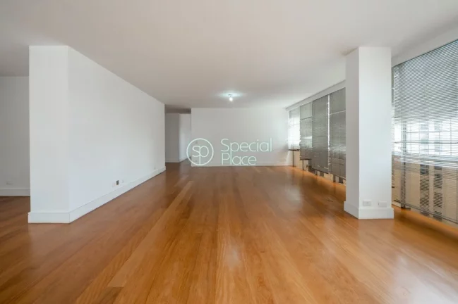 Imagem Ótimo Custo/Benefício em Higienópolis - 240m² de área útil - Ambientes amplos - Living para tr...