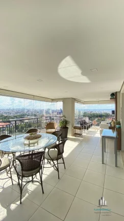 Imagem Belíssimo Apartamento de 213 metros com 4 Dormitórios sendo 2 Suítes e 3 Vagas