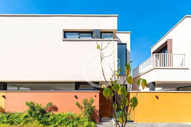 Casa em condomínio fechado, 4 quartos, Jardim Cordeiro - SP