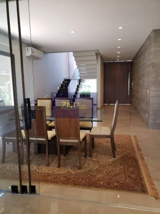 Imagem Casa Espetacular à Venda no Residencial Alto do Castelo I R 1404