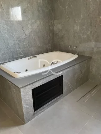 Imagem Condomínio Alphaville Nova Esplanada 3 - Venda Casa Térrea AC 251 m² | AT 465 m² | 3 Suítes | 1 Escritório | 5 Ban | 4Vagas | Piscina