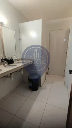 Imagem Oportunidade única: Casa comercial com 10 salas, 5 banheiros, 2 vagas na Vila Mariana, São Paulo-SP!