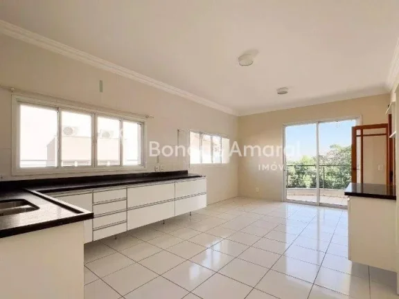 Imagem Sofisticada casa à venda no Alphaville Campinas. A residência possui uma área construída de 460 ...