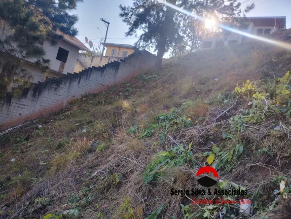 Imagem Terreno a Venda na Região do Jardim Sumaré em Campos do Jordão - SP.