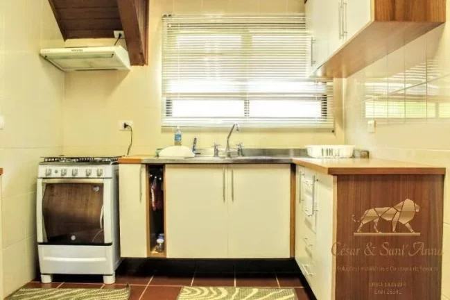 Imagem Apartamento com 3 dormitórios à venda no Capivari em Campos do Jordão/SP