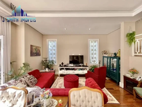 Imagem CASA NÉOCLÁSSICO, AMPLA EM TODOS AMBIENTES, PISCINA, 4 VAGAS, 4 SUÍTES.