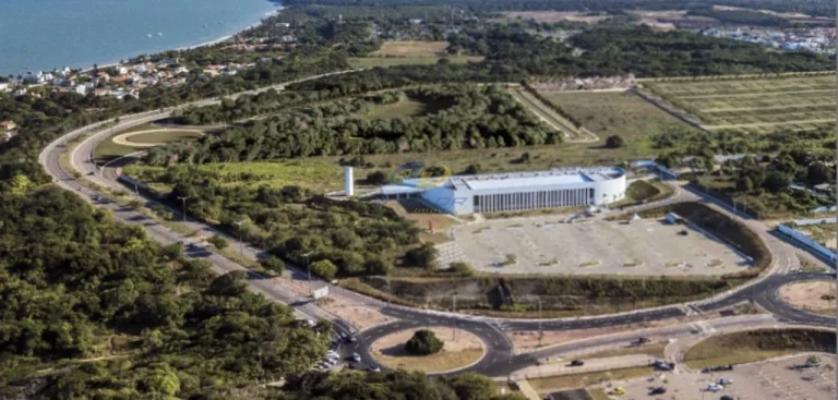 Imagem Vendo terrenos PRONTOS PARA CONSTRUIR, no condomínio mais luxuoso do nordeste. Lotes com 450m2 / 525m2 / 540m2