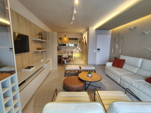 Imagem Apartamento atualizado e reformado com vista para o mar e lazer, 3 quartos com suíte e 2 vagas na Pitangueiras, Guarujá-SP - 165m² de área.