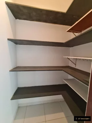 Imagem Casa à venda em Atibaia - Condomínio Fechado Próxima ao centro! R$1.600.000