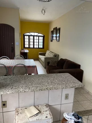 Imagem Casa Geminada 2 Dorms com Suíte, Churrasqueira e 130m² – Maracanã