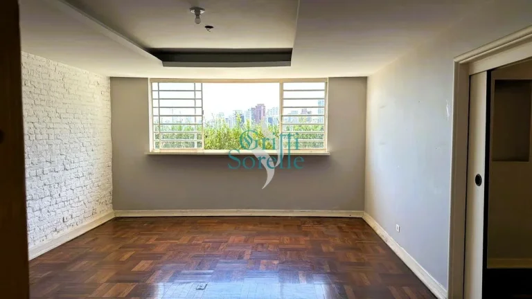 Imagem Casa de Vila Fechada em Pacaembu - São Paulo/SP.