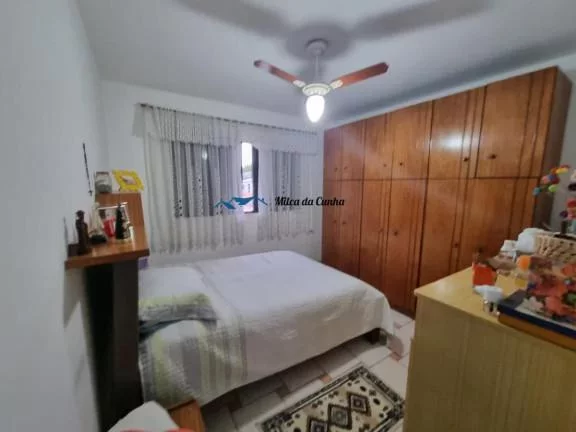 Imagem Sobrado à Venda com 3 dormitórios, 1 suíte, 2 vagas, com 190m², Jd Ocara em Santo André