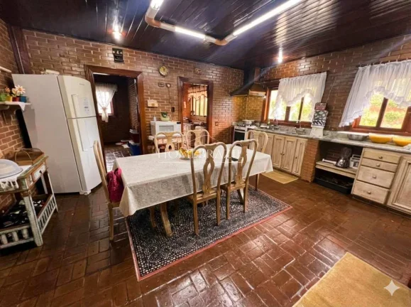 Imagem Casa à venda, com 4 quartos, 250m2