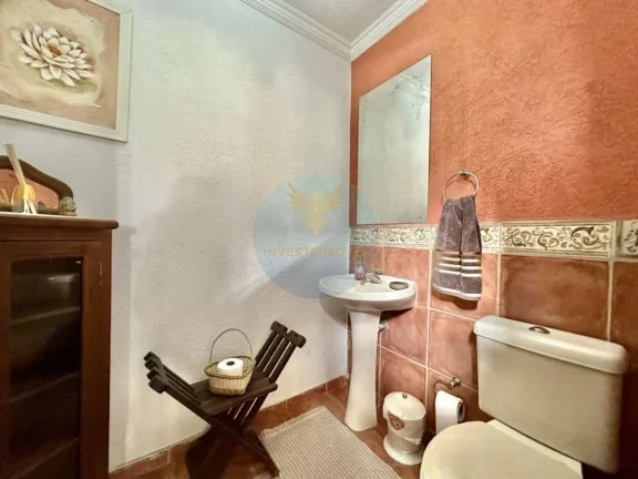 Imagem Casa em Condomínio a Venda no bairro Granja Viana - Carapicuíba, SP