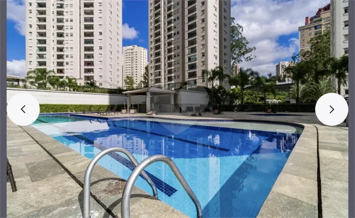 Imagem Cobertura à venda com 2 quartos, sendo 1 suíte, no condomínio Clube Life Morumbi, São Paulo - SP