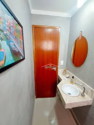 Imagem 2 dormitório sendo 2 suíte, canto do forte 2 vagas de garagem