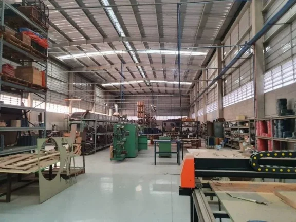Imagem Galpão para Venda com 2489m², 2 salas e 5 vagas!!!
