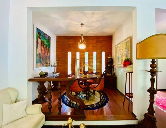 Imagem Casa principal linear 3 quartos sendo 1 suíte à venda, 230 m² - 3 min da feirinha do Alto - Teresópolis/RJ