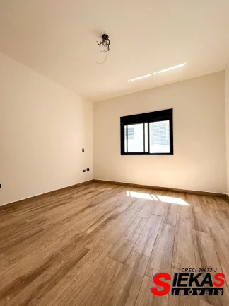 Imagem Casa à venda em São Paulo-SP na Vila Santa Isabel: 3 quartos, 3 suítes, 2 salas, 4 banheiros, 2 vagas, 141m²