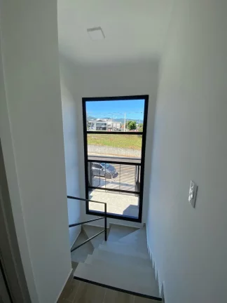 Imagem Casa à venda com 3 quartos, sendo 1 suíte, em Vila Petrópolis, Atibaia - SP
