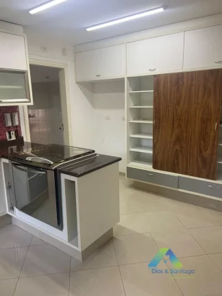 Imagem Sobrado com 4 Quartos e 7 banheiros para locação ao lado do Metrô Eucapiltos e Shopping Ibirapuera - Moema/SP!