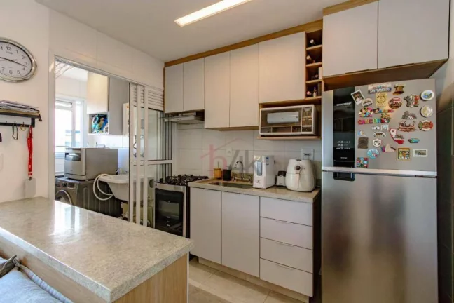 Imagem Apartamento com dois dormitórios e varanda a venda na Chácara Santo Antônio.
