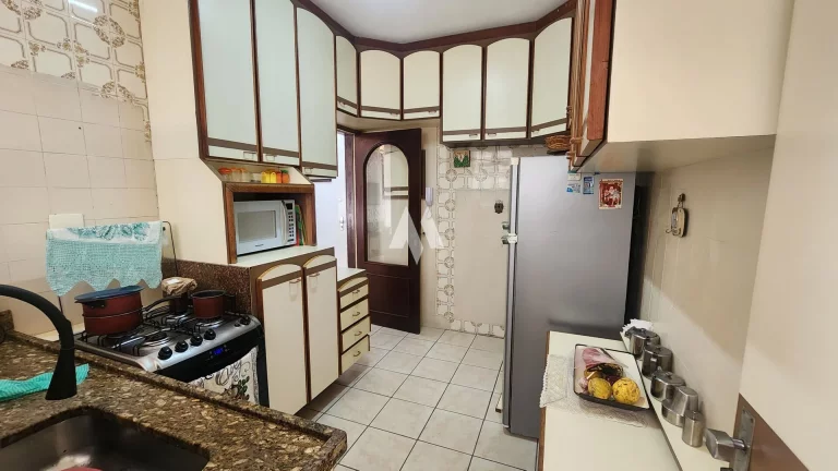 Imagem Apartamento em Vila Valença, São Vicente/SP, 2 dormitórios, 1 vaga, 2 banheiros