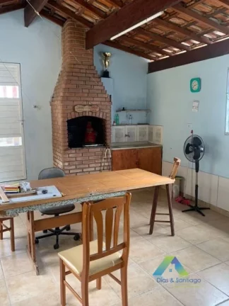 Imagem SÃO CAETANO DO SUL Casa 144 metros, 2 dormitórios, 1 suíte, espaço gourmet com churrasqueira, 2 vagas ótima localização e valor !!!