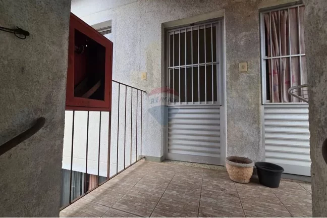Imagem Apartamento á venda com 2 quartos e com 42m² em Paciência - Rio de Janeiro
