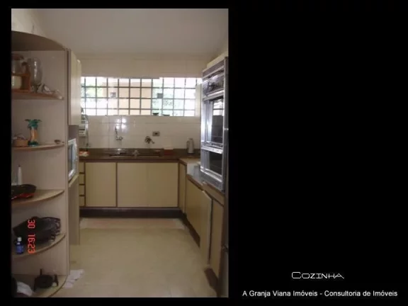 Imagem Casa com 3 dormitórios à venda, 450 m² - Granja Viana - Carapicuíba/SP