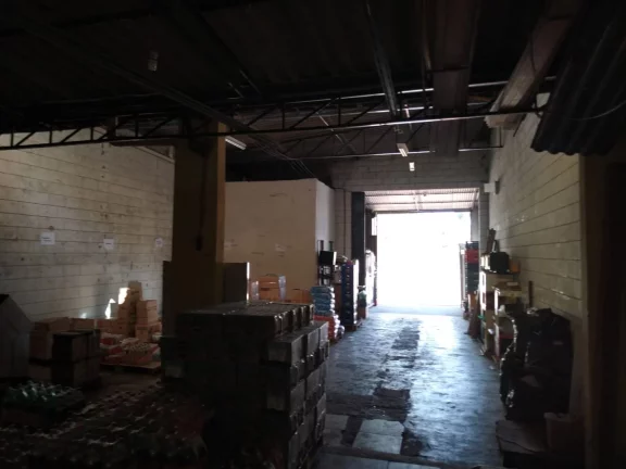 Imagem Excelente Barracão Comercial 128 m² de construção no Bairro Serra Verde. 02 banheiros, 01 sala. ...